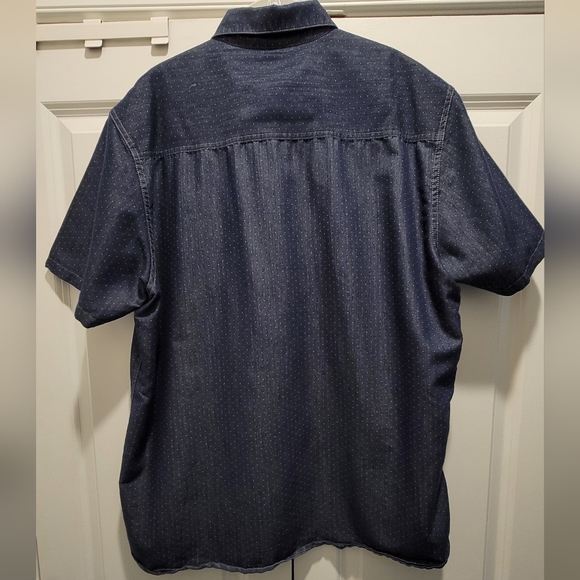 Haggar Chambray Blue Button-up Short Sleeve Shirt - Picture 2 of 4